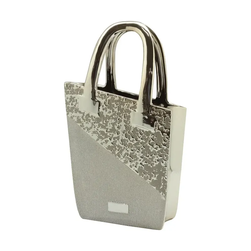 Vase – Champagnerfarbene Keramik, Silberfarbener Akzent, Taschenform - Grace | Gilde