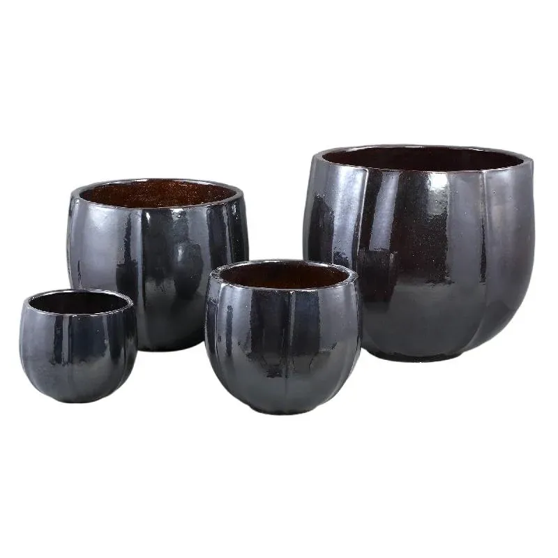 Topf – Keramik Material, Runde Form, Silberne Oberfläche – Ayasha | PTMD