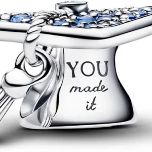 Pandora Moments Funkelnde Blaue Absolventenmütze 2026 Charm - 794461C01