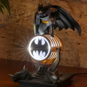 Batman LED Dioramaleuchte mit abnehmbarer Figure & Bat-Signal | Höhe 27 cm