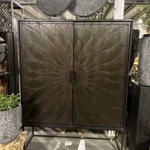 Wohnzimmerschrank schwarz Handarbeit Schnitzerei Holz, Schrank braun Schnitzerei Naturholz, Breite 140 cm
