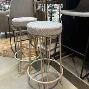 Barhocker creme, Barstuhl Gestell creme, Barhocker Boucle-Stoff, Höhe 73 cm